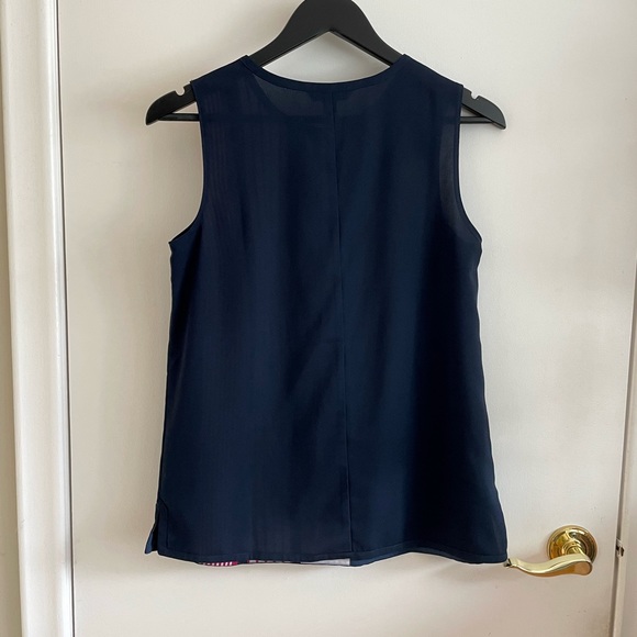 Tommy Hilfiger Sleeveless Blouse - Picture 3 of 3